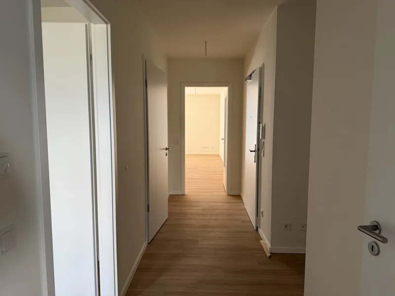 Erstbezug: Hochwertige 3-Zimmer-Wohnung in direkter Havelnähe — photo 1